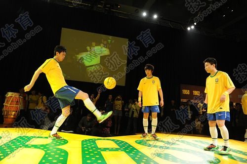 杏彩体育网页版登录入口-欧洲足球狂欢节开启，欢乐赛场动人心弦！的简单介绍