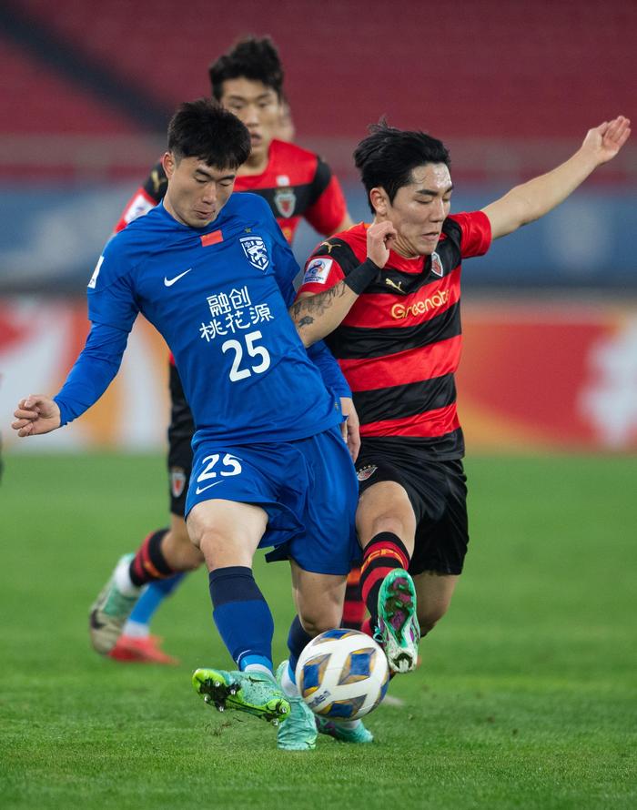 杏彩体育官网-武汉三镇爆发神级表现，亚冠被彻底压制，破门的简单介绍