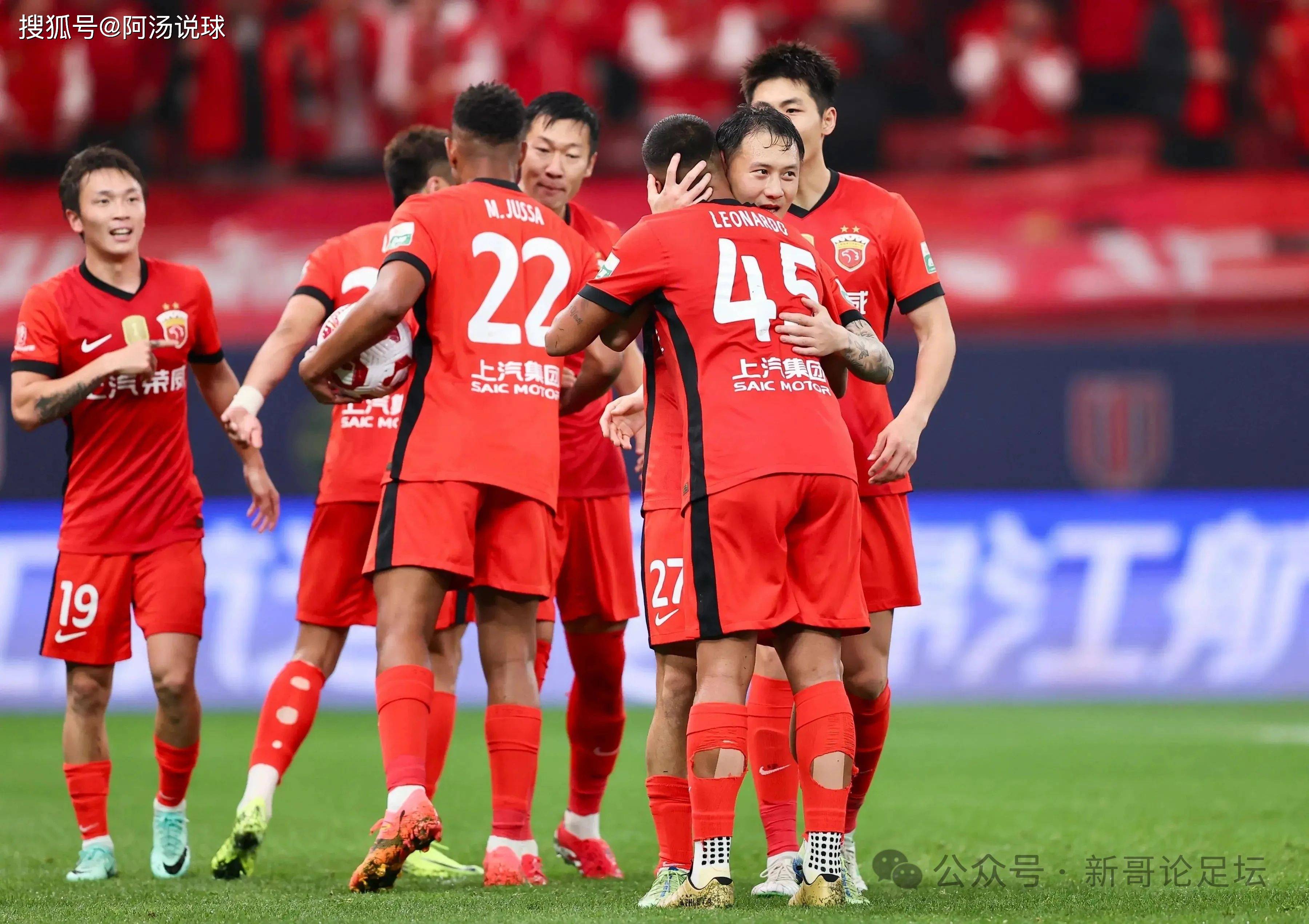 关于人气红星表现出色，赛场上风光无限的信息