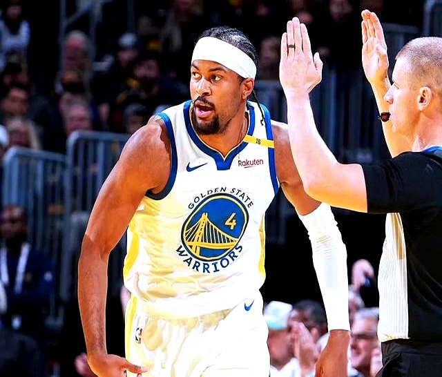 杏彩体育在线-勇士大胜黄蜂，库里单场创下生涯新高得分的简单介绍