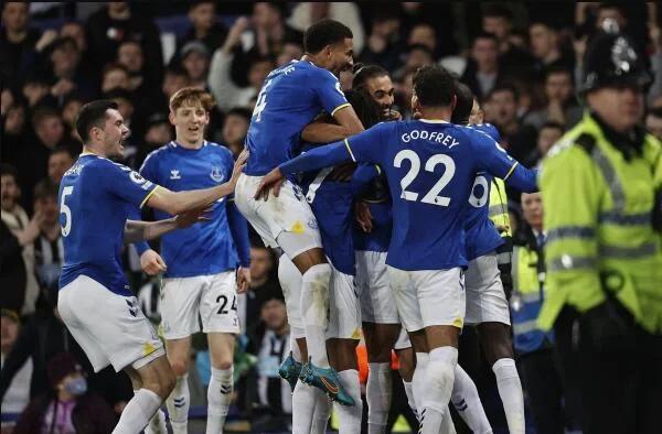 常州金德队主场比赛中获得宝贵三分