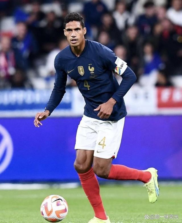 瓦拉内拒绝续约荷兰豪门，引发争议的简单介绍