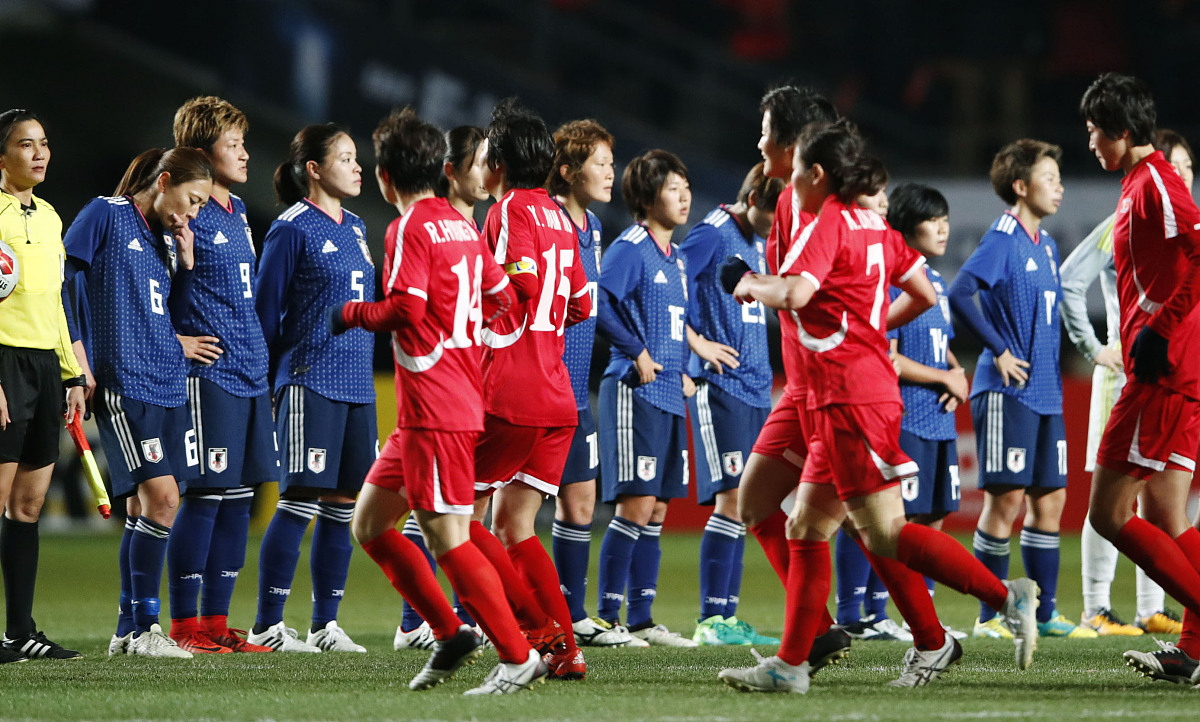 包含足球赛场亮点:女子球员的巅峰表现!的词条 包含足球赛场亮点:女子球员的巅峰表现!的词条