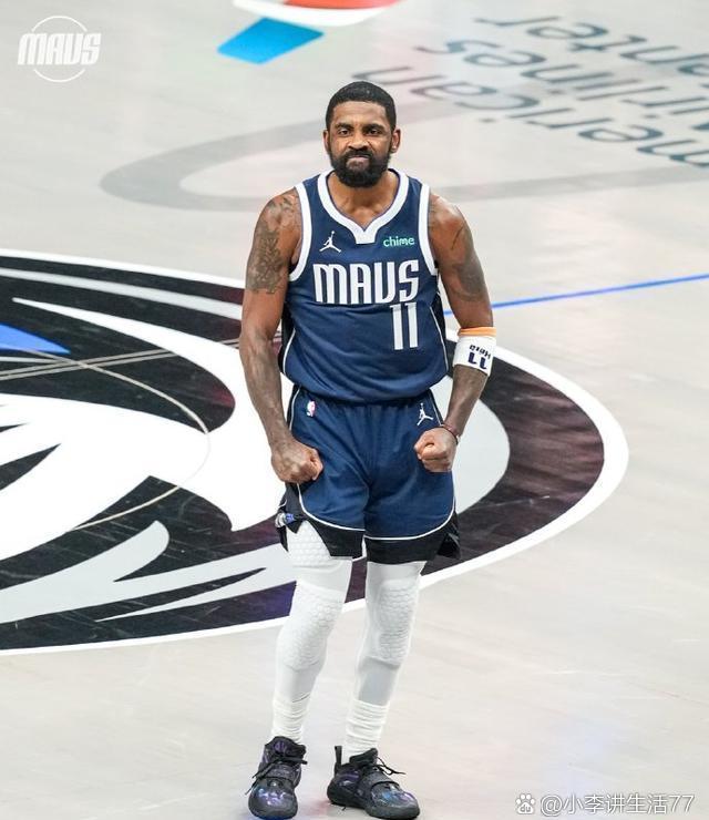 勇士之间的较量,胜者笑纳掌声 勇士之间的较量,胜者笑纳掌声