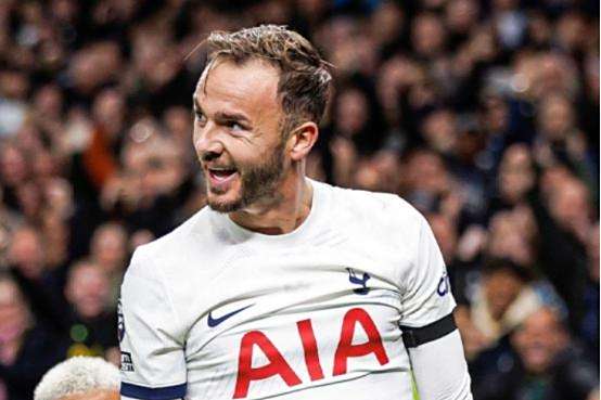 包含阿斯顿维拉客场战平，狼队憾负惊险脱险的词条