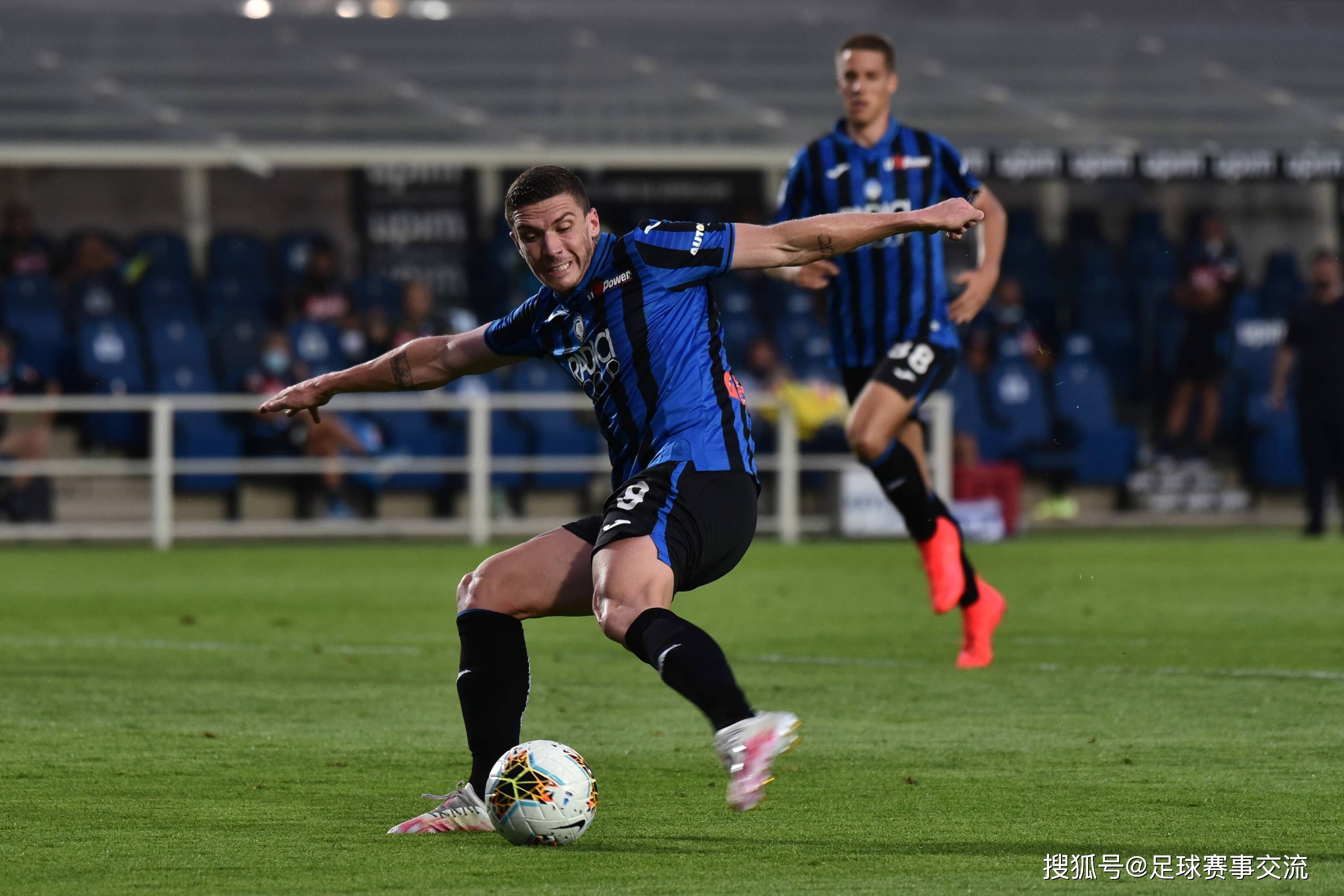 亚洲足球赛事惊险瞬间大揭秘的简单介绍