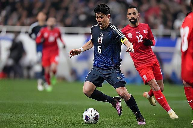 日本球员在比赛中表现亮眼，成为关注焦点