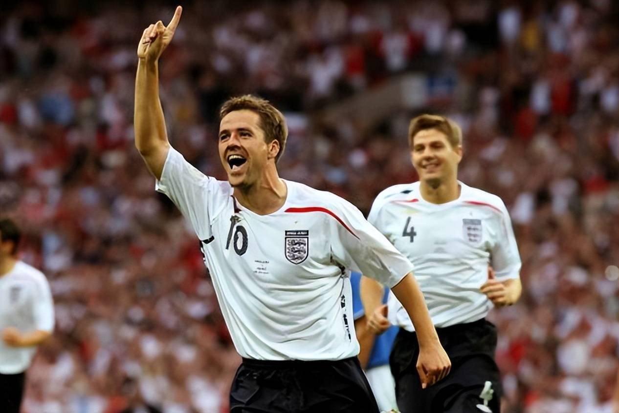 包含英格兰球员在比赛中逐渐崭露头角，备受关注的词条